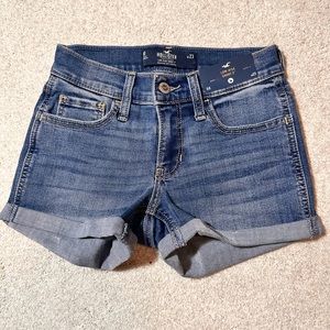 Hollister low rise short 3” 00